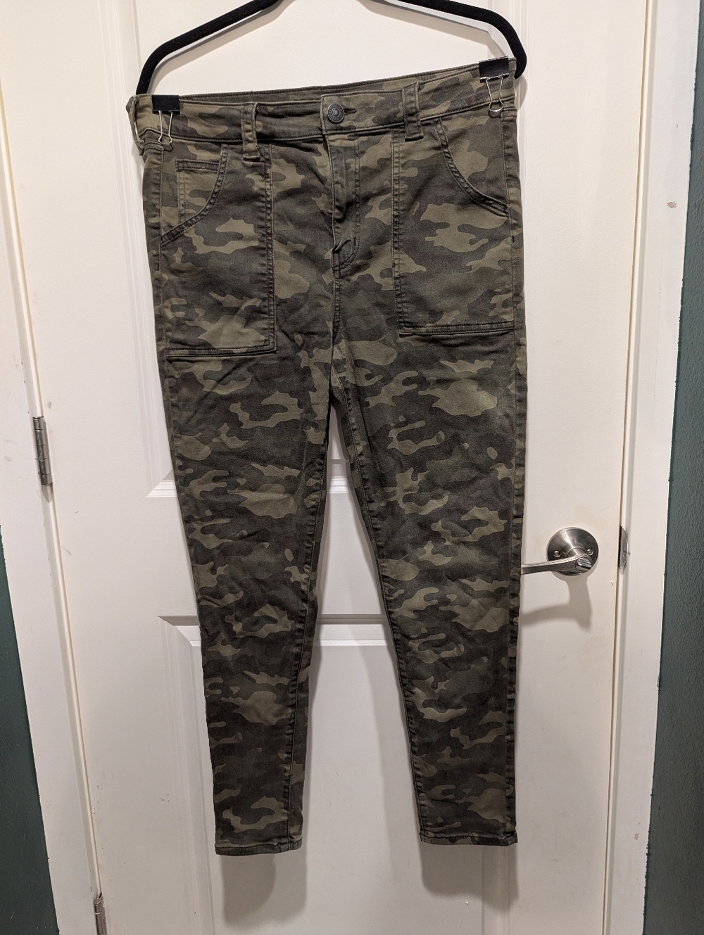  American Eagle Next Level Stretch Jeans - Curvy Highrise Camo sz 14R